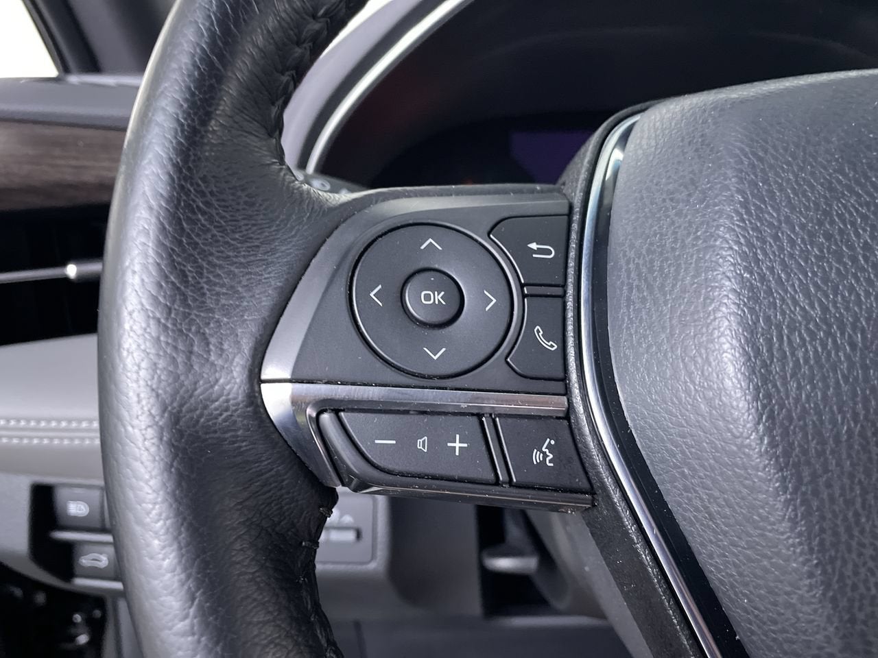 2020 Toyota Avalon XLE