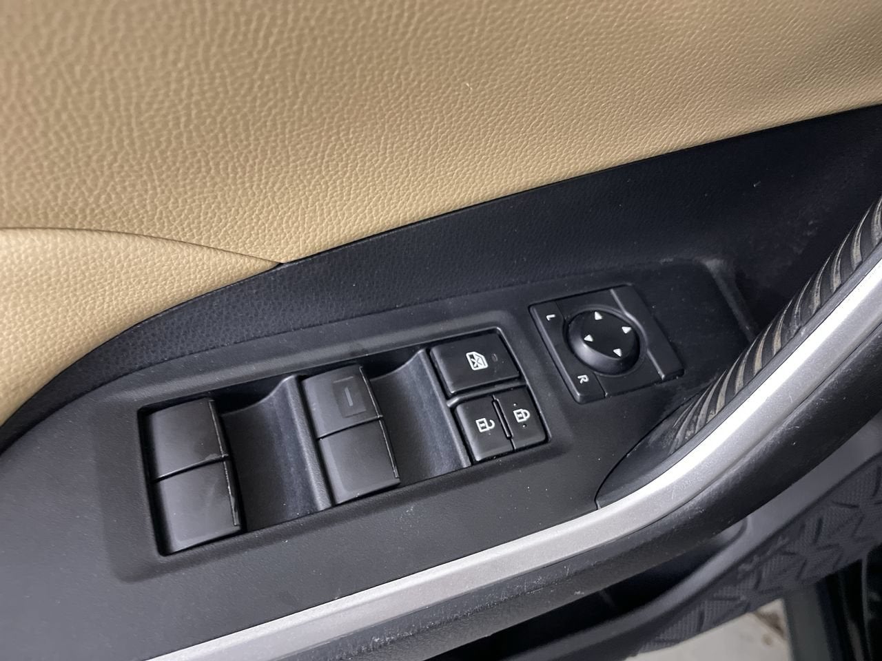 2021 Toyota RAV4 Hybrid Hybrid LE