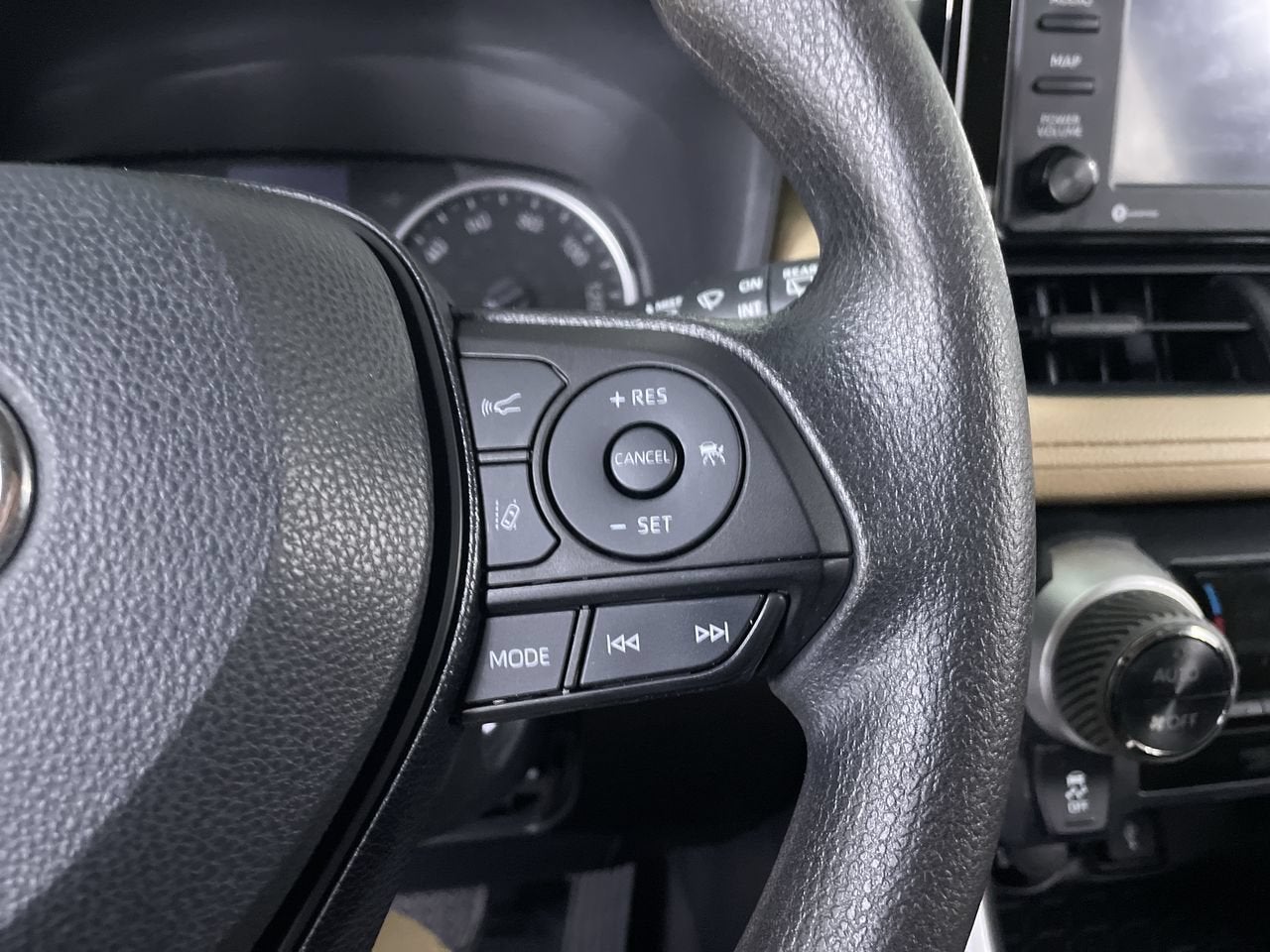 2021 Toyota RAV4 Hybrid Hybrid LE