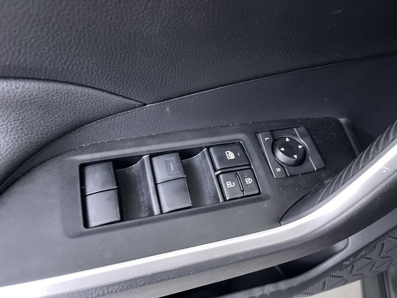 2021 Toyota RAV4 Hybrid Hybrid LE