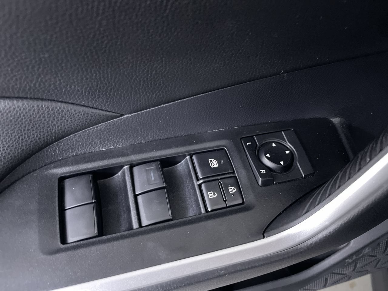 2021 Toyota RAV4 Hybrid Hybrid LE