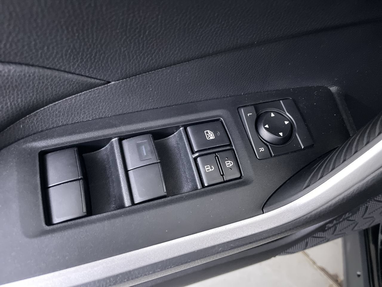 2021 Toyota RAV4 Hybrid Hybrid LE