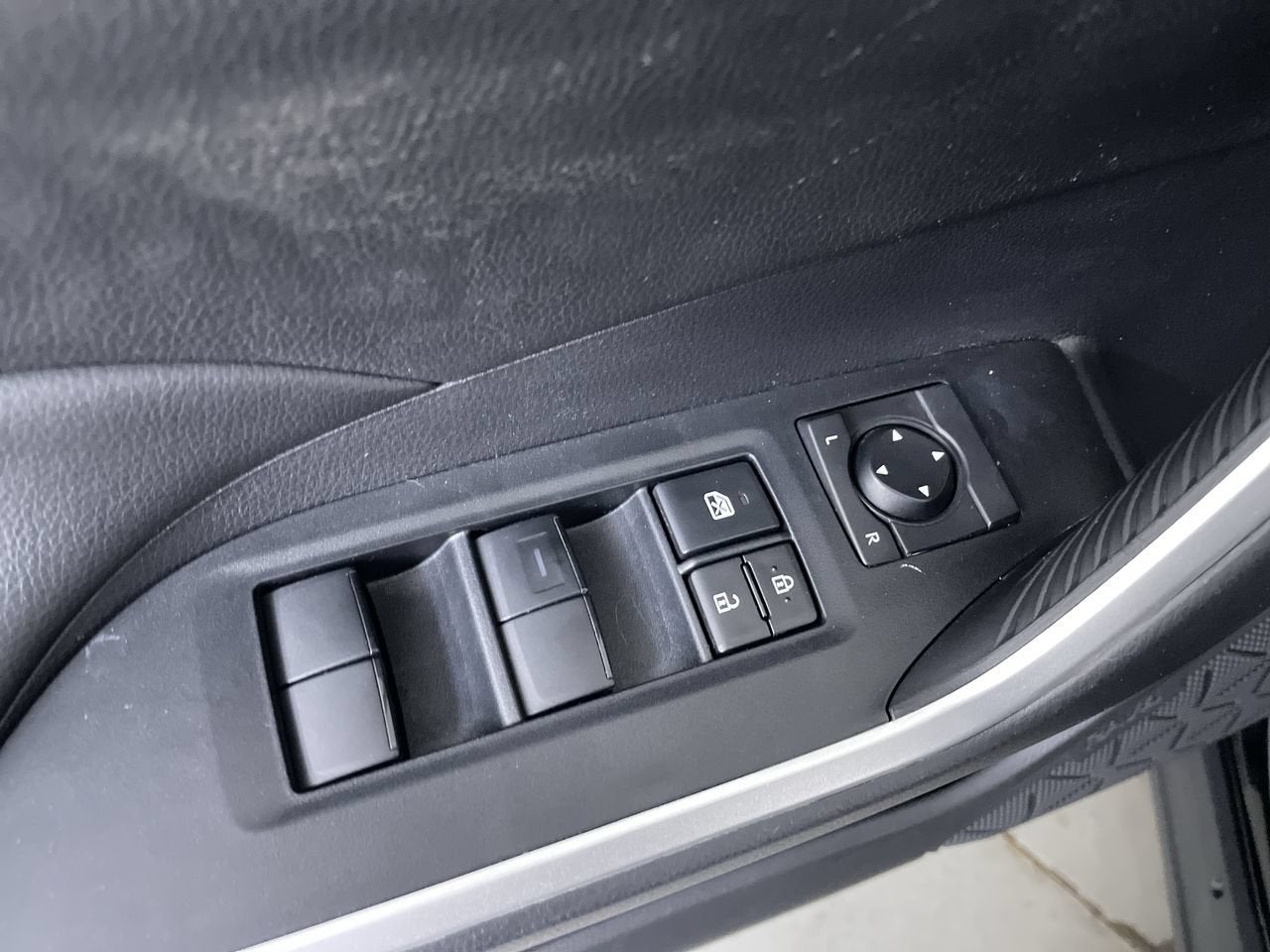 2022 Toyota RAV4 Hybrid Hybrid LE