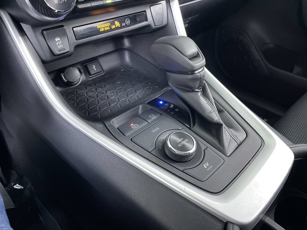 2022 Toyota RAV4 Hybrid Hybrid LE