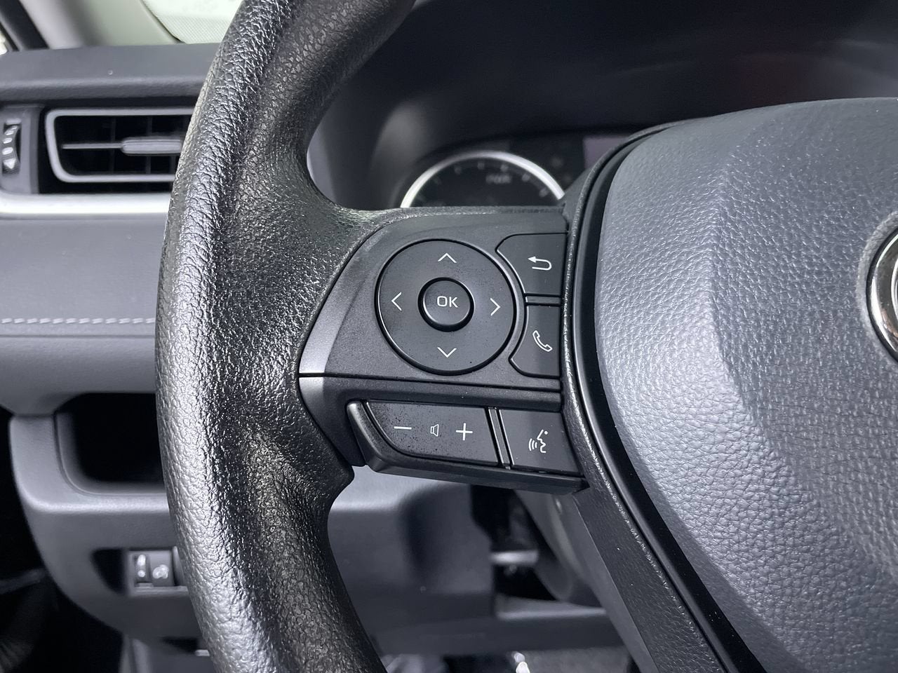 2022 Toyota RAV4 Hybrid Hybrid LE