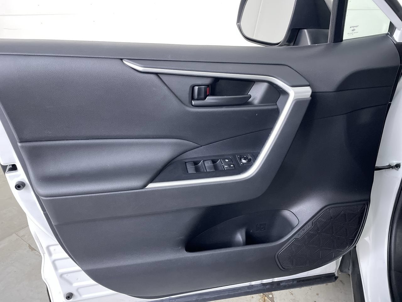 2022 Toyota RAV4 Hybrid Hybrid LE