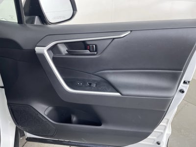 2022 Toyota RAV4 Hybrid Hybrid LE