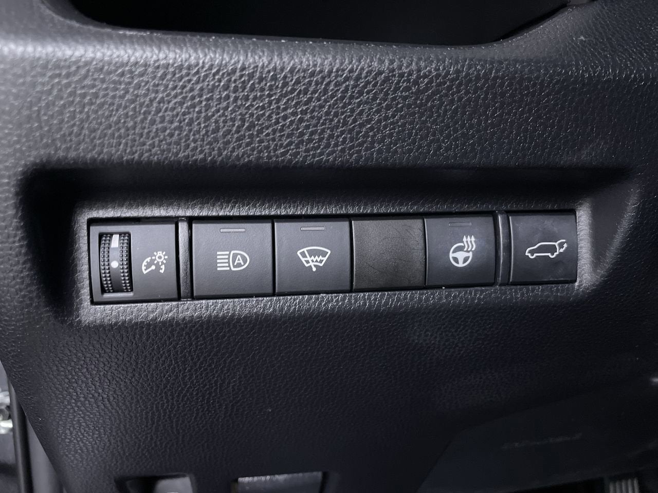 2020 Toyota RAV4 Hybrid Hybrid XLE