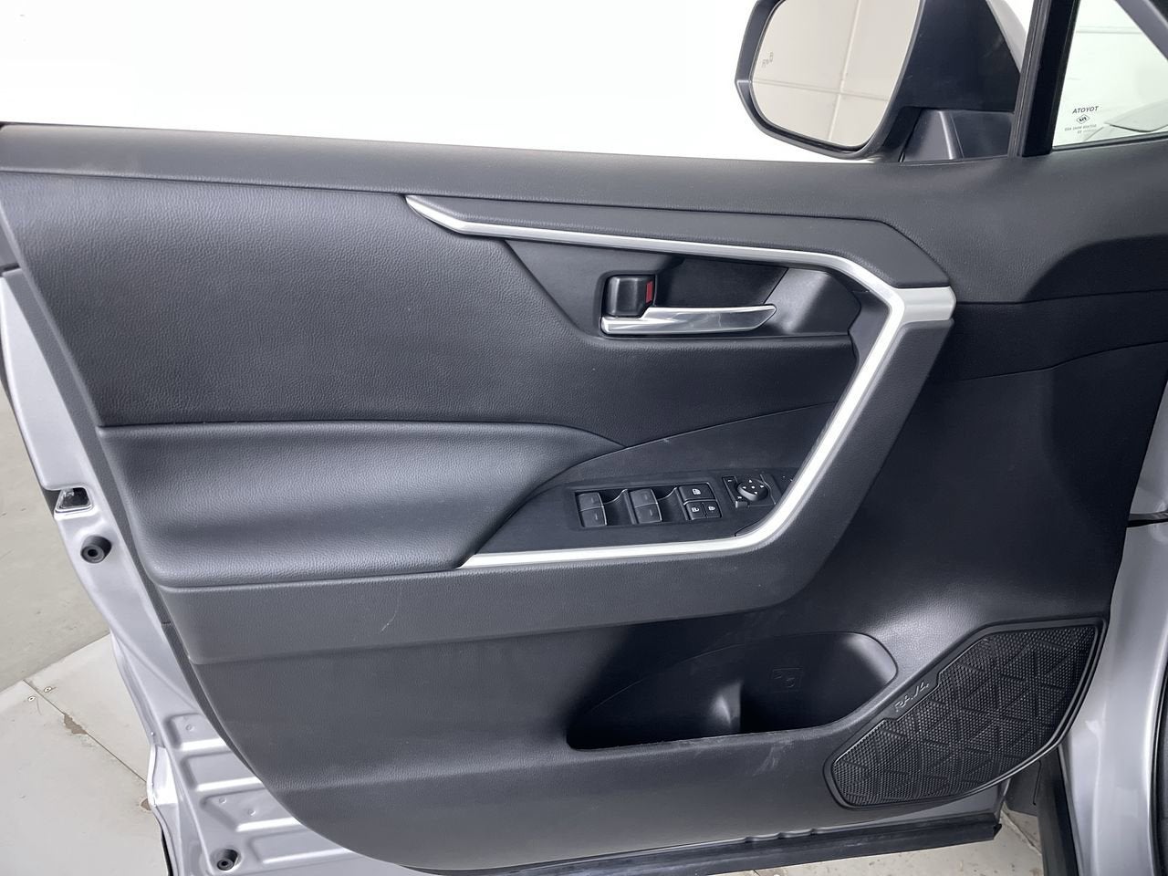 2022 Toyota RAV4 Hybrid Hybrid XLE