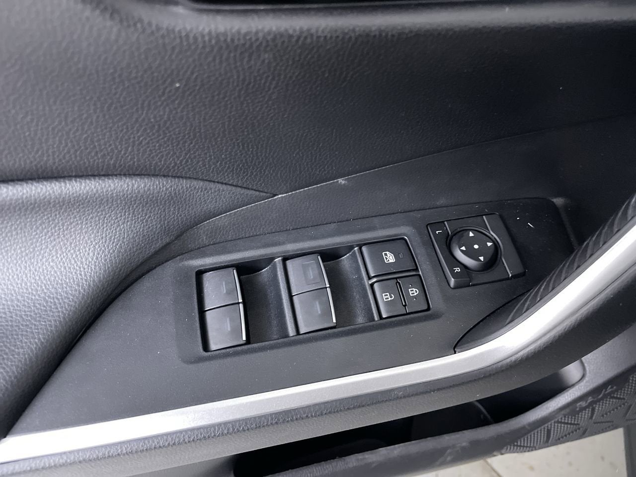 2022 Toyota RAV4 Hybrid Hybrid XLE