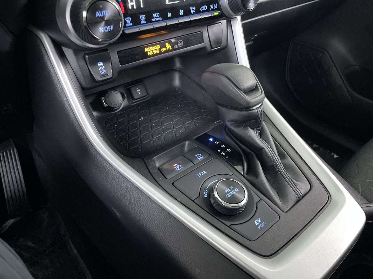 2022 Toyota RAV4 Hybrid Hybrid XLE