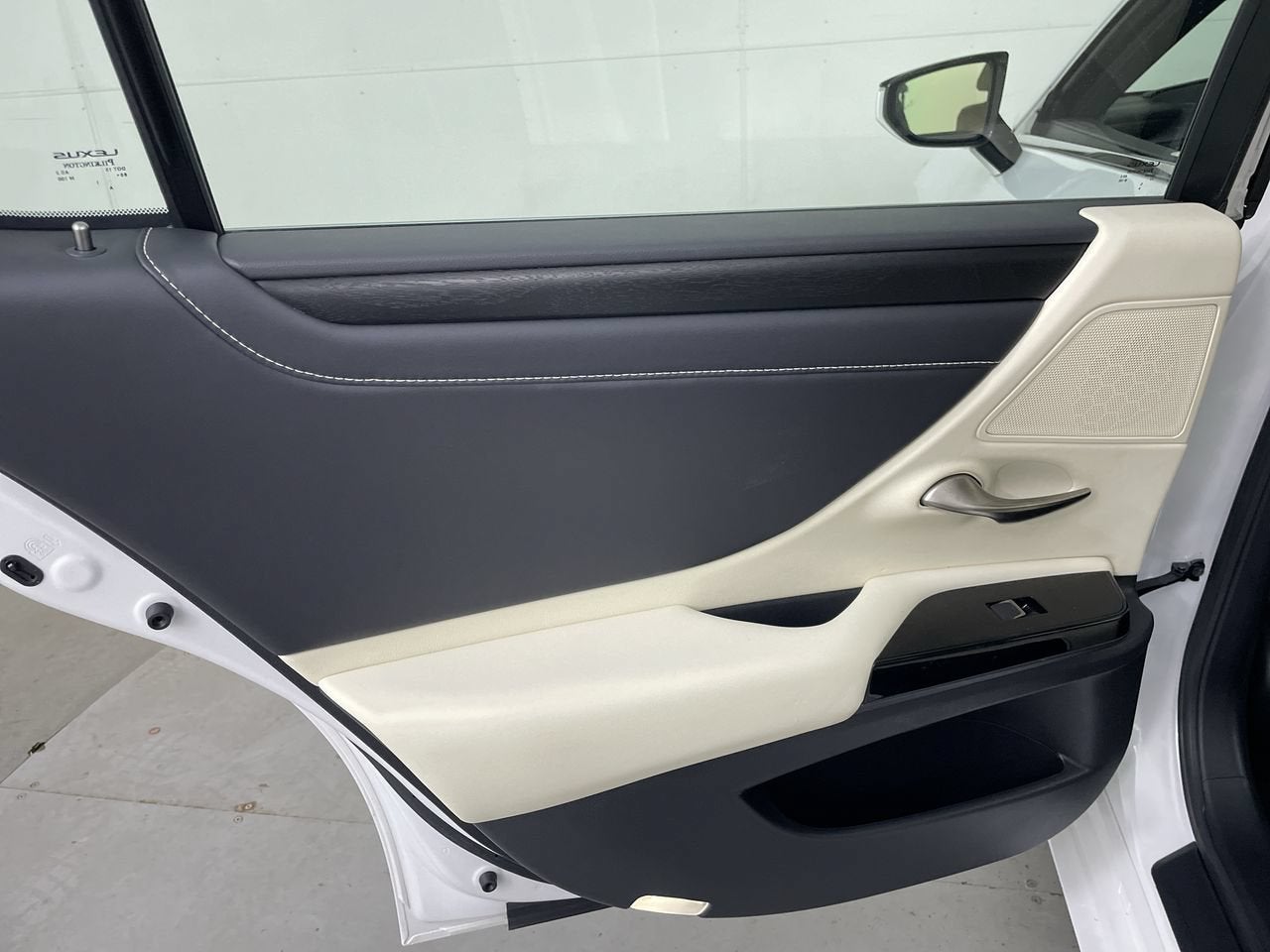 2022 Lexus ES ES 250