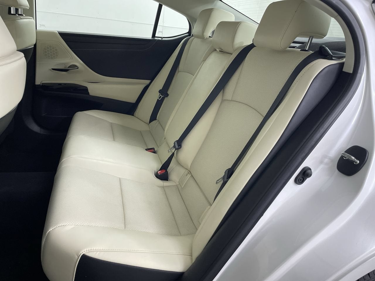 2022 Lexus ES ES 250
