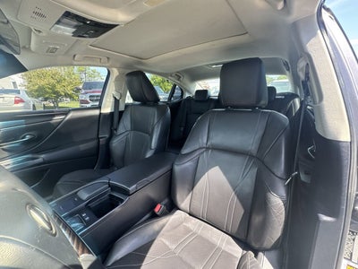 2020 Lexus ES ES 300h Ultra Luxury