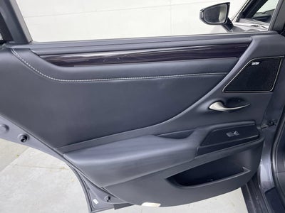 2020 Lexus ES ES 300h Ultra Luxury