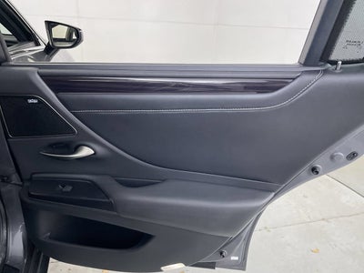 2020 Lexus ES ES 300h Ultra Luxury