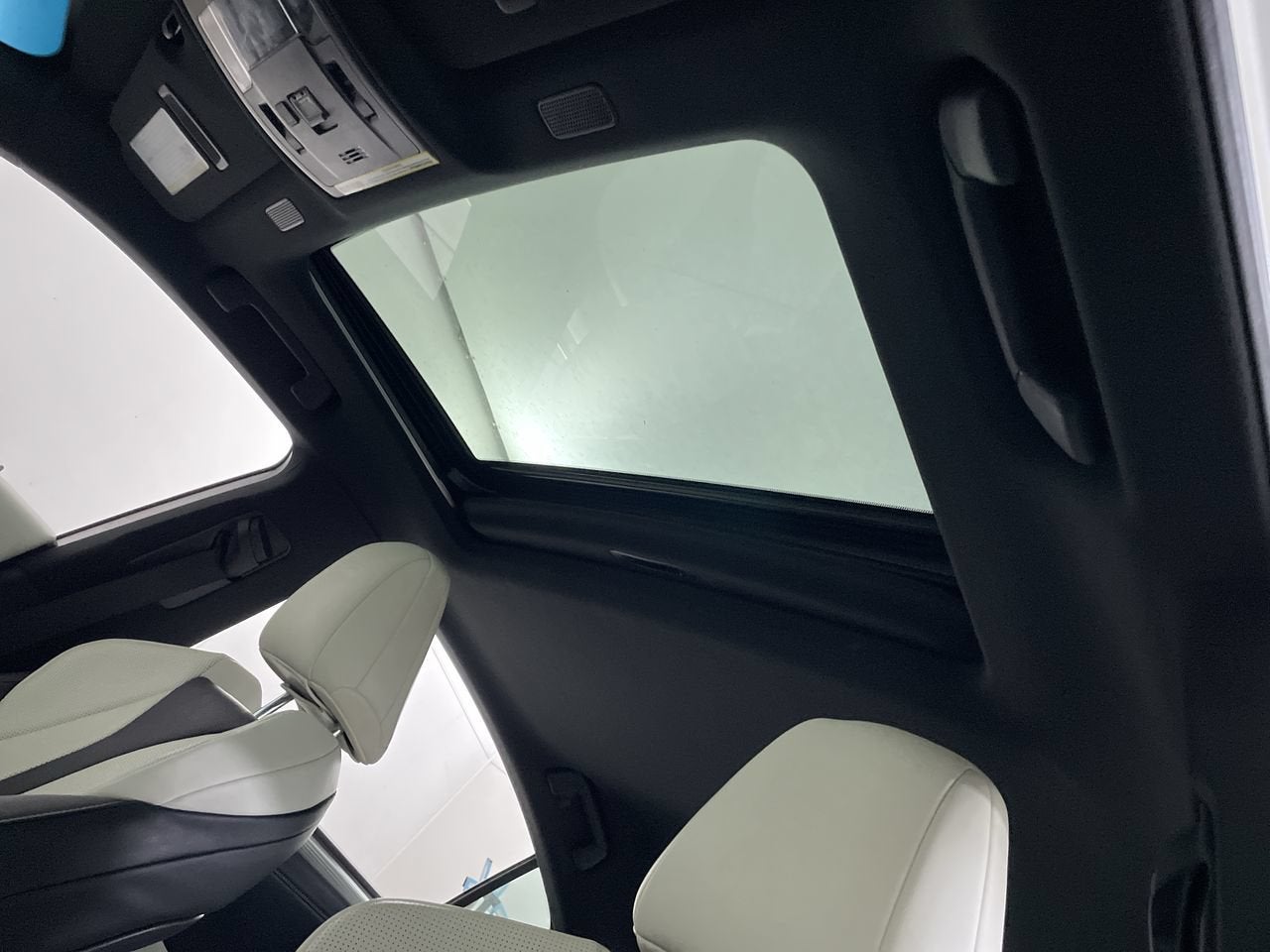 2023 Lexus ES ES 350 F SPORT Handling