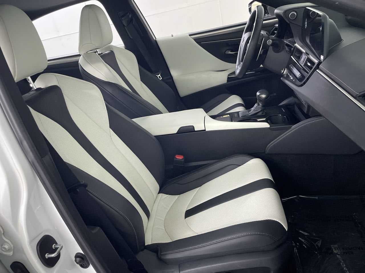 2023 Lexus ES ES 350 F SPORT Handling