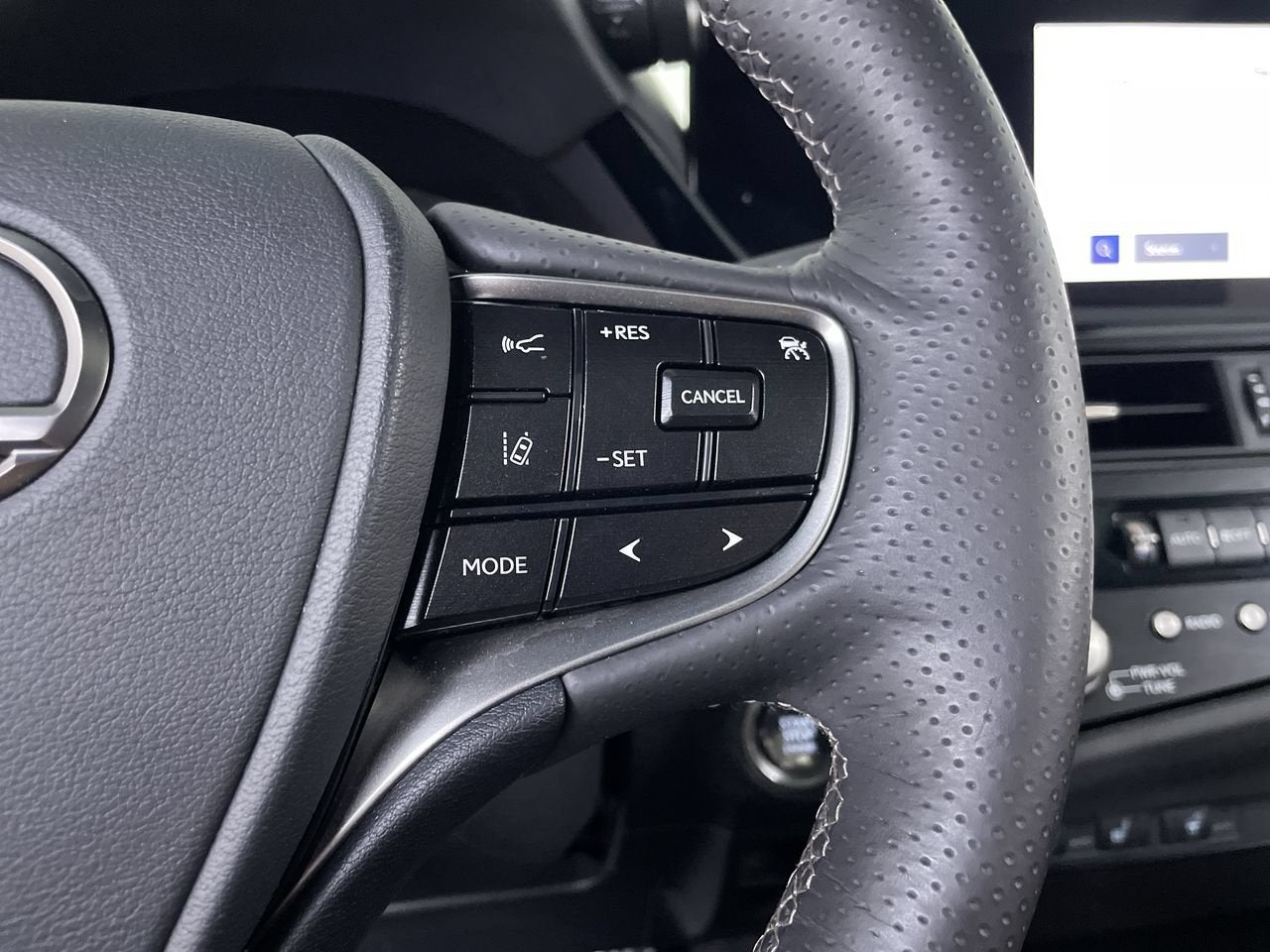 2023 Lexus ES ES 350 F SPORT Handling