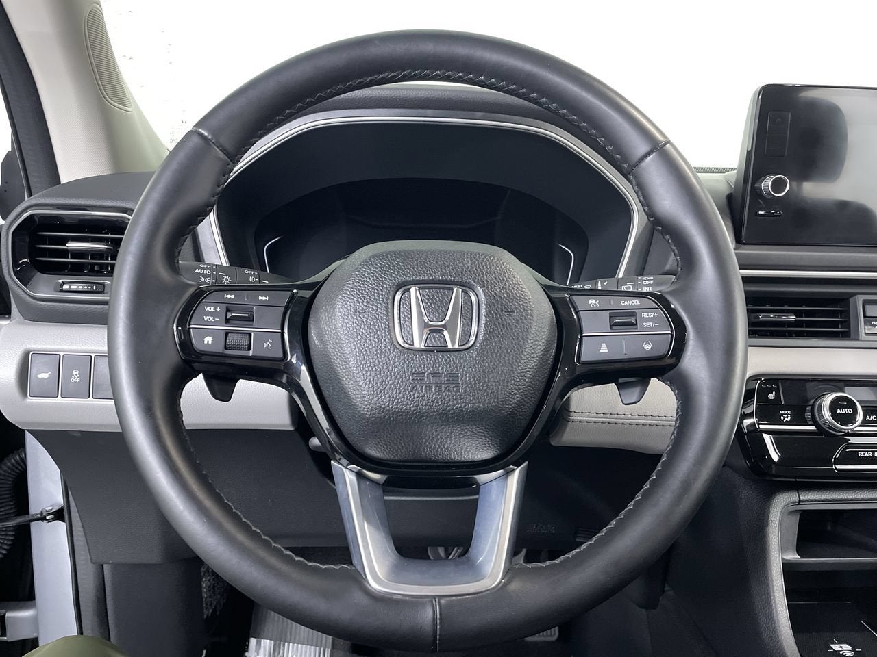 2023 Honda Pilot EX-L 8 Passenger