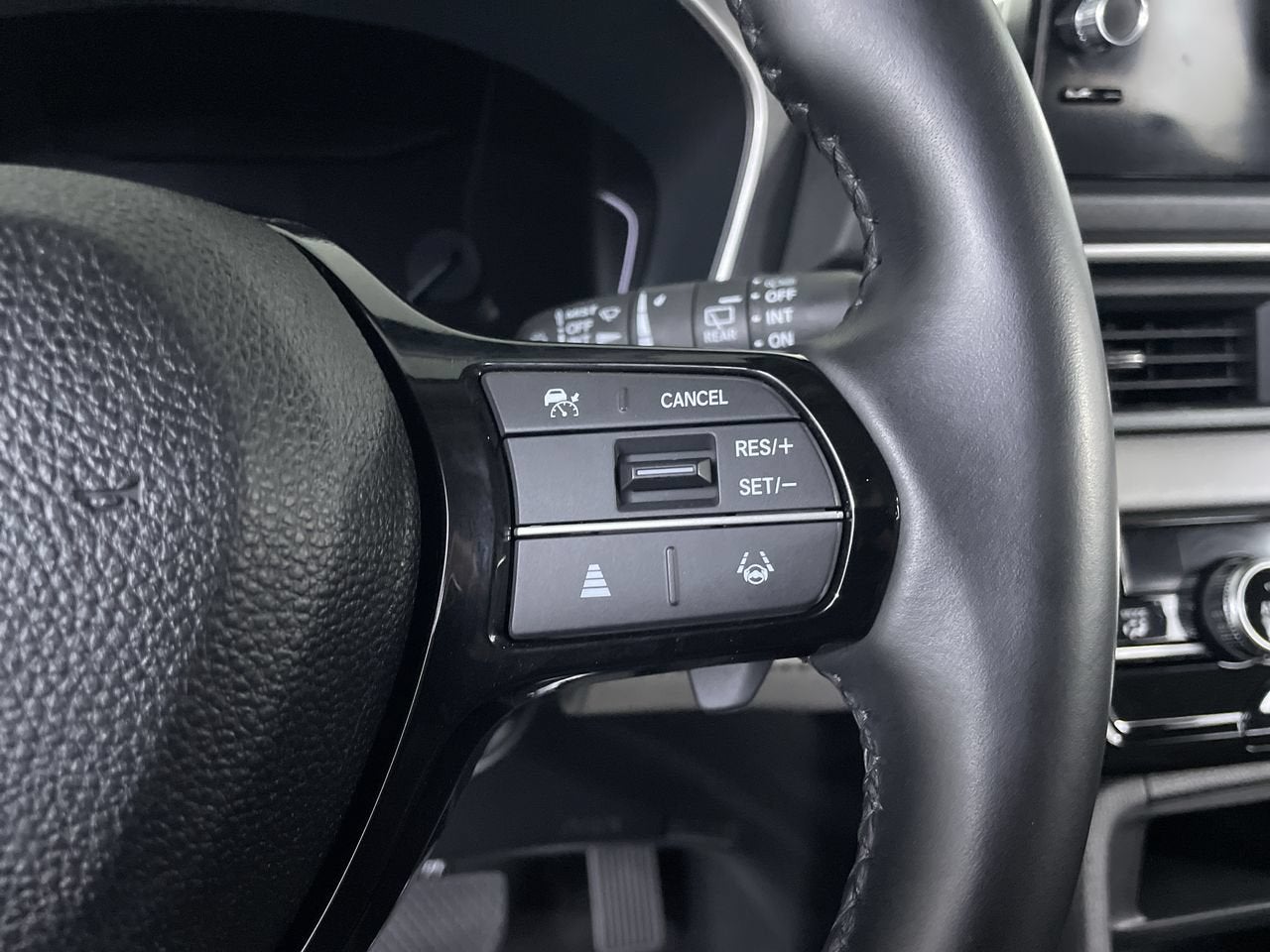 2023 Honda Pilot EX-L 8 Passenger