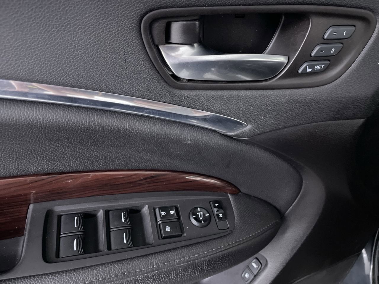 2016 Acura MDX w/Tech/AcuraWatch Plus