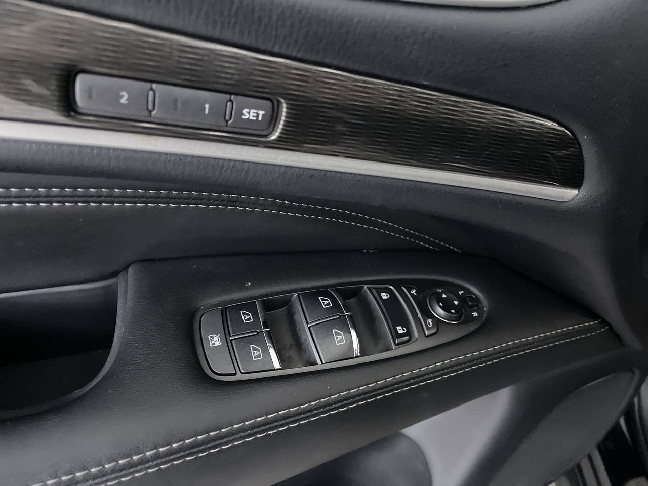 2019 INFINITI QX60 LUXE