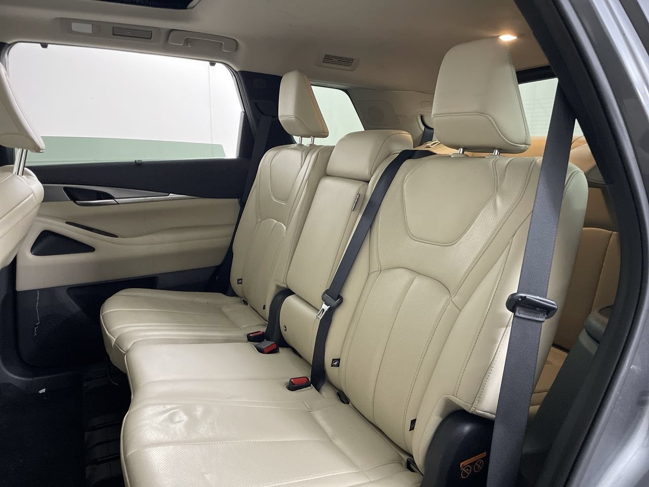 2023 INFINITI QX60 LUXE