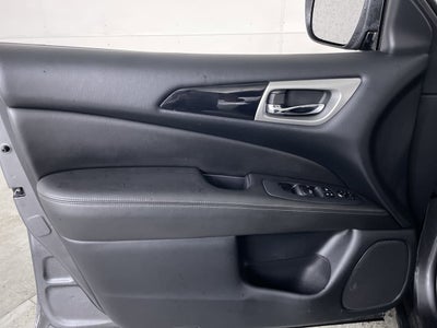 2018 Nissan Pathfinder SV