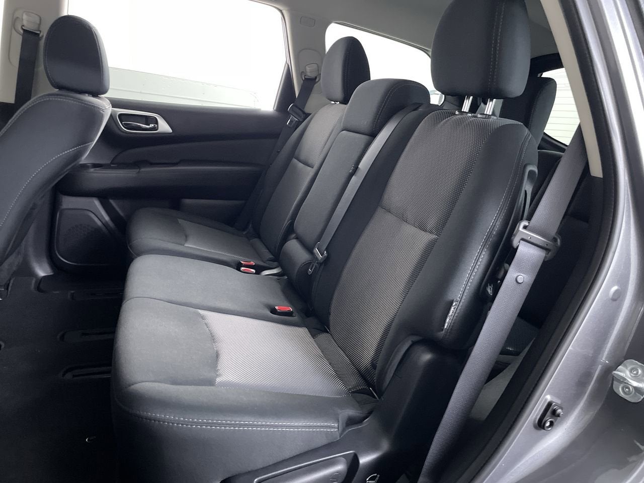 2018 Nissan Pathfinder SV