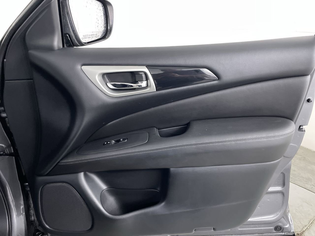 2018 Nissan Pathfinder SV