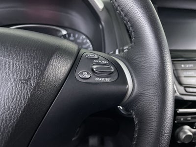 2018 Nissan Pathfinder SV