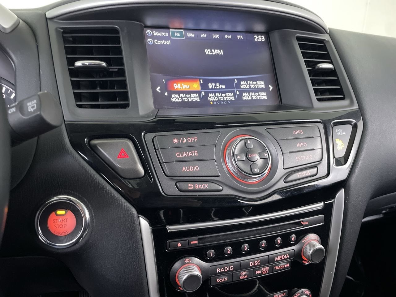 2019 Nissan Pathfinder SV