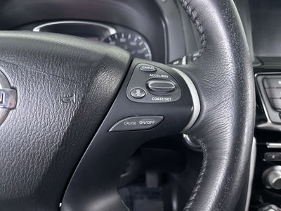 2019 Nissan Pathfinder SV