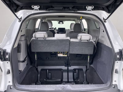 2021 Toyota Sienna LE