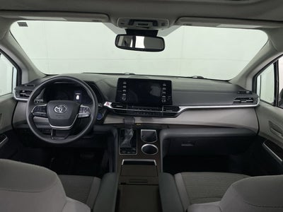 2021 Toyota Sienna LE