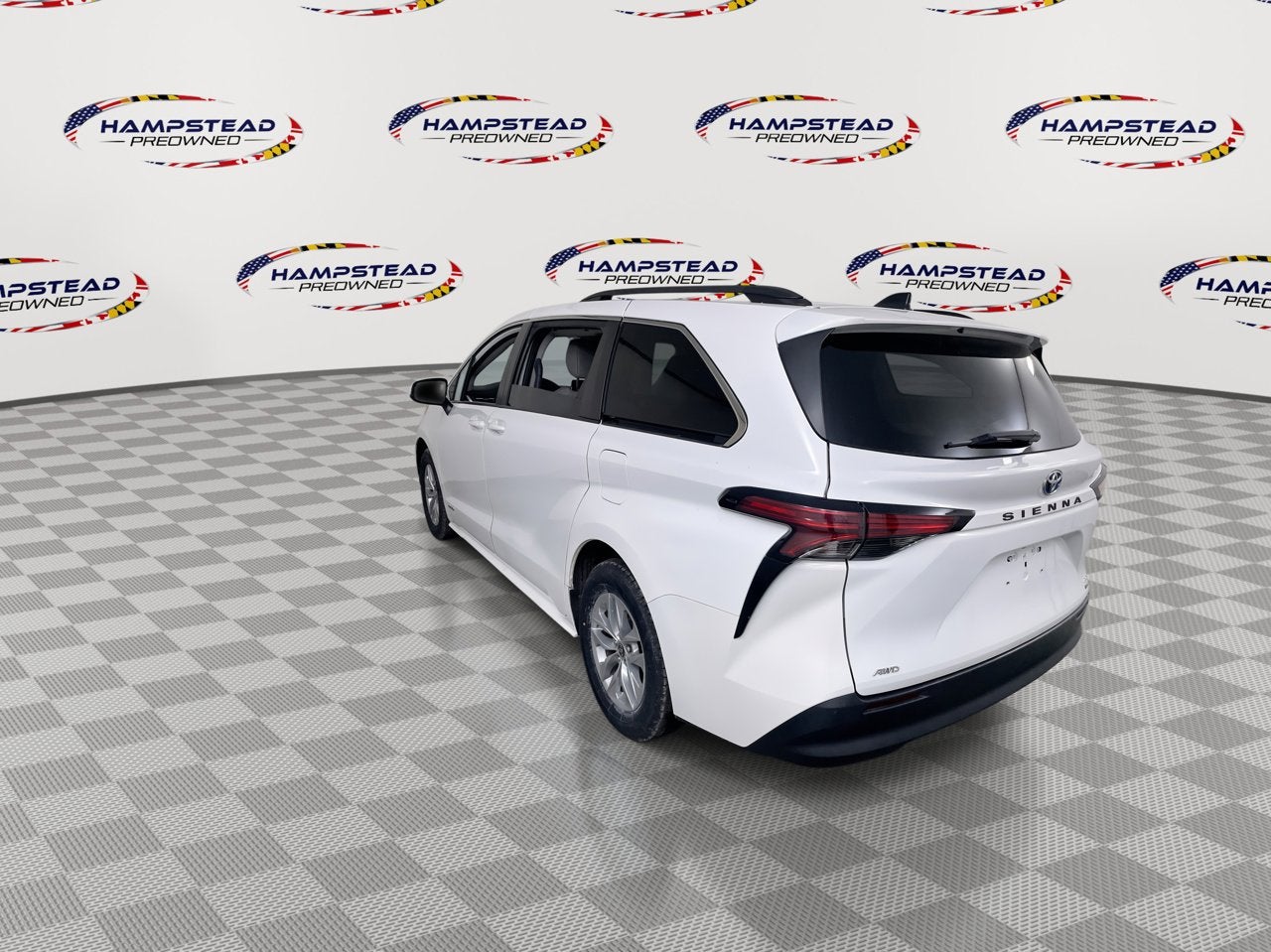2021 Toyota Sienna LE