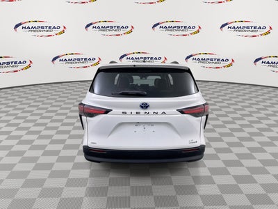 2021 Toyota Sienna LE