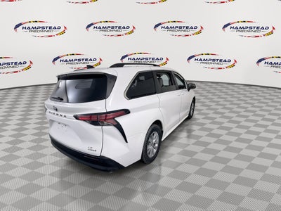 2021 Toyota Sienna LE