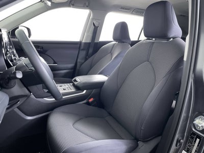 2021 Toyota Highlander LE