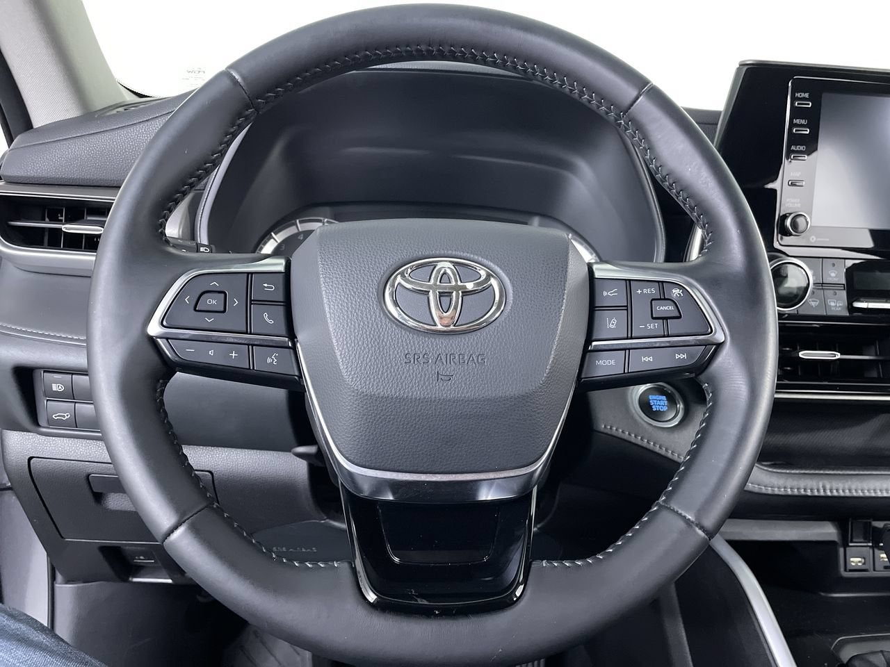 2021 Toyota Highlander LE