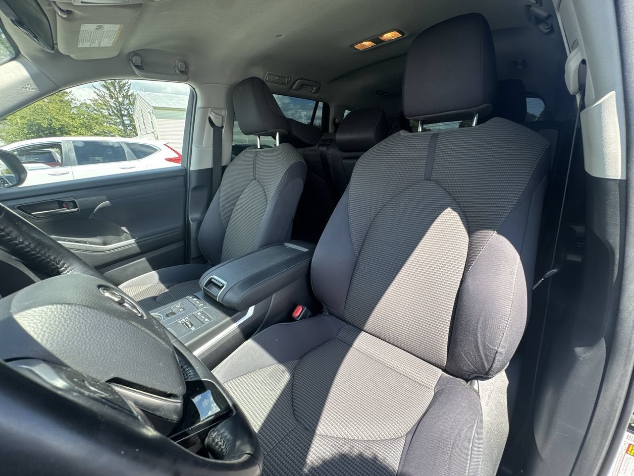 2021 Toyota Highlander LE