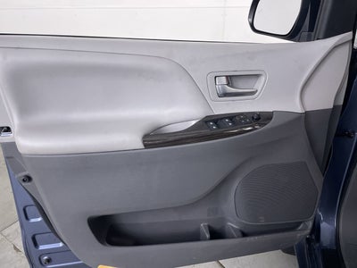 2017 Toyota Sienna XLE Premium