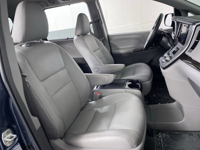 2017 Toyota Sienna XLE Premium
