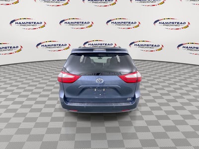 2017 Toyota Sienna XLE Premium