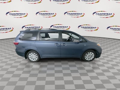 2017 Toyota Sienna XLE Premium