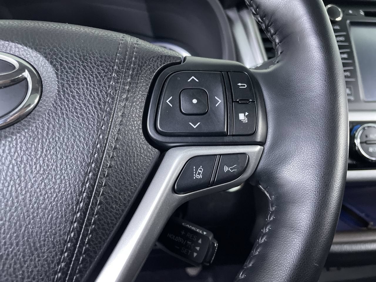 2018 Toyota Highlander Limited Platinum