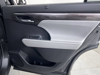 2021 Toyota Highlander Platinum