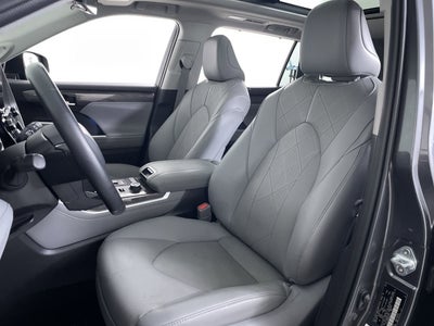 2021 Toyota Highlander Platinum