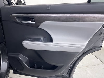 2021 Toyota Highlander Platinum